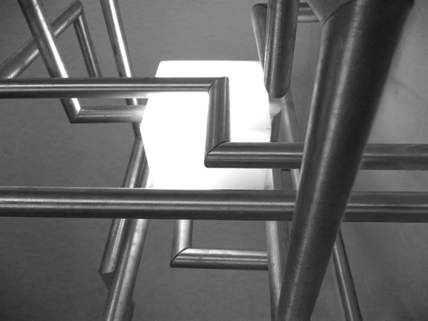 Image 2: detail of the corners.
